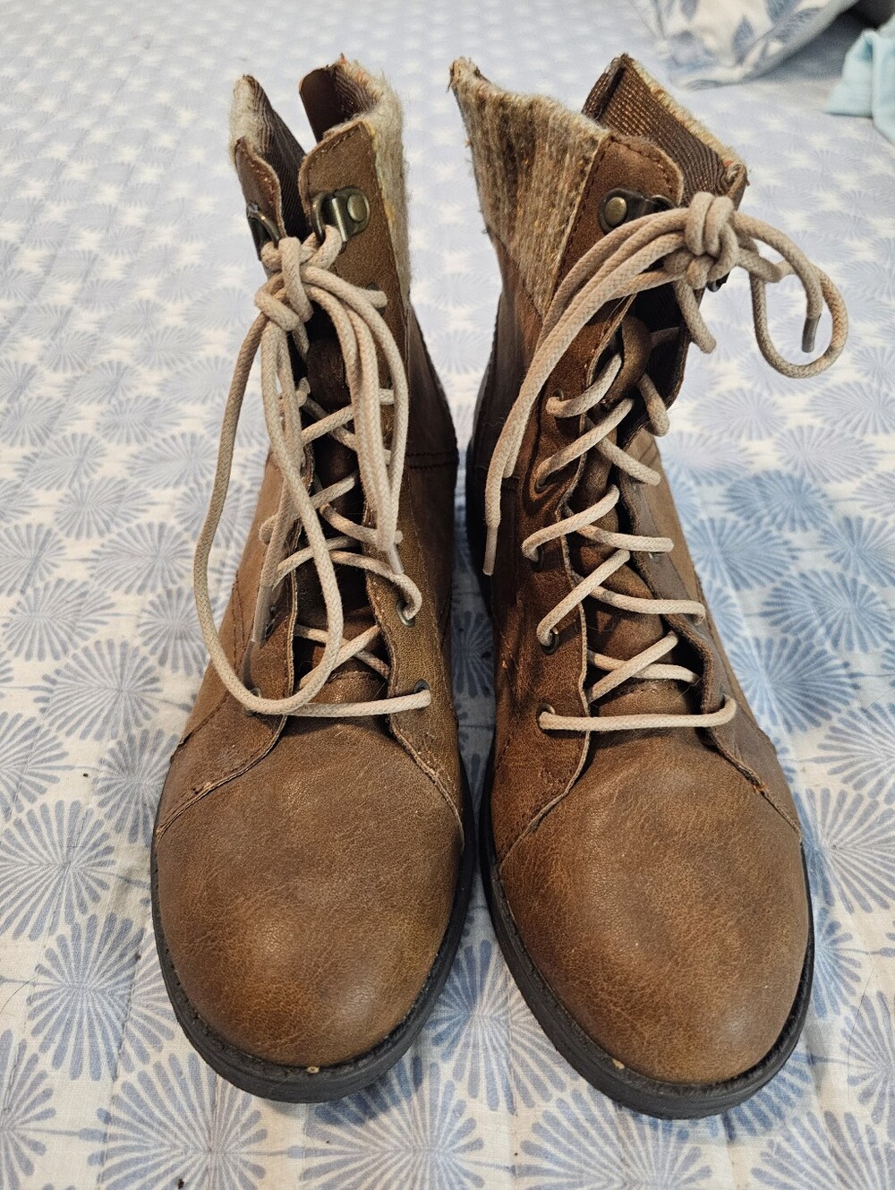 Girls SIze 4 Brown Back-Zip Casual Above the Ankle Boots by Mudd (Kohls)